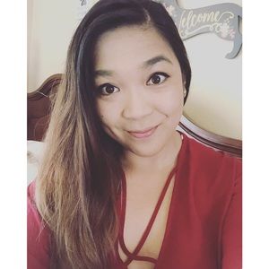 Meet your Posher, Adrienne